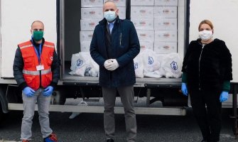 Cetinje: Podijeljeni paketi za 100 socijalno ugroženih porodica