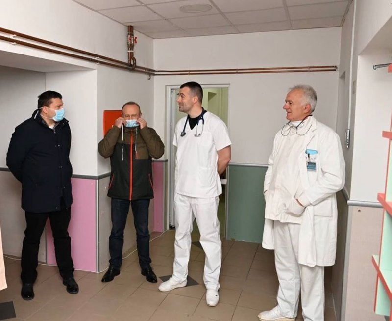 9112200014126161489204566665084336179511296o