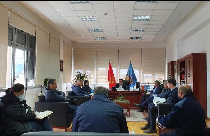 Tivat: Poštuju se mjere NKT-a, za 14 dana po jedno kršenje mjere samoizolacije i zabrane rada