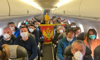 110 crnogorskih državljana stiglo iz Frankfurta
