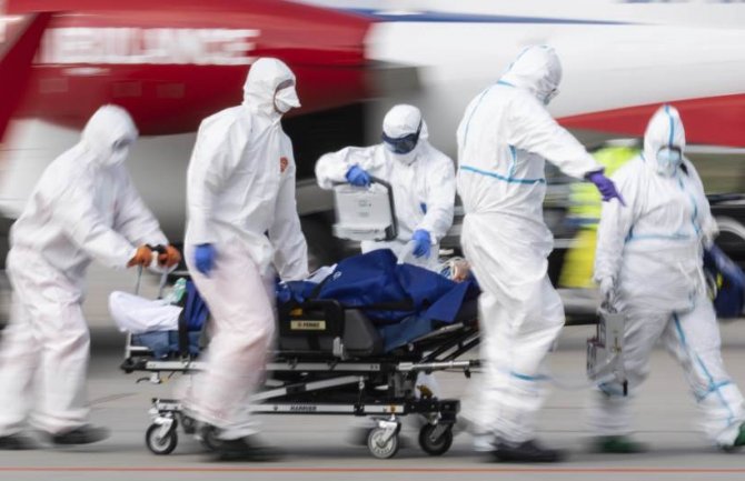 U Francuskoj za dan umrlo više od 1.000 ljudi 