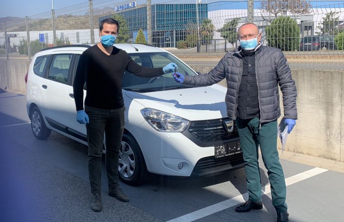 Bjelopoljskoj bolnici od kompanije Alliance vozilo za transport pacijenata na dijalizu