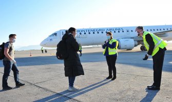 Iz Podgorice 26 američkih državljana otputovalo u SAD
