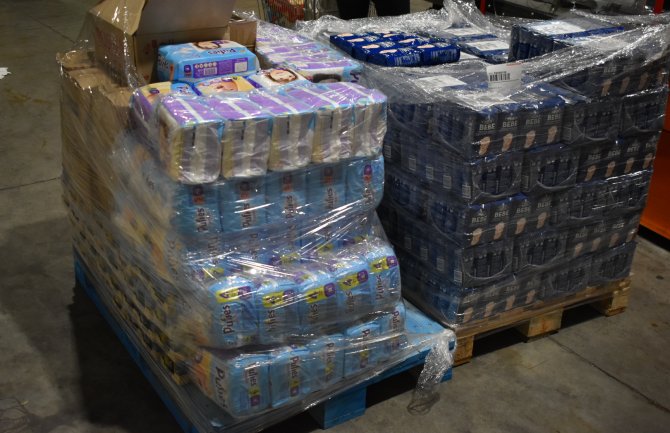 Misija OEBS-a u CG dostavila hranu i higijenske pakete za bebe Crvenom krstu