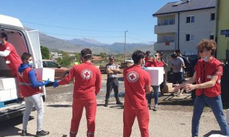 Crveni krst podijelio 11.500 paketa: Bez donacija bi bilo teško dati odgovor na brojne humanitarne zahtjeve