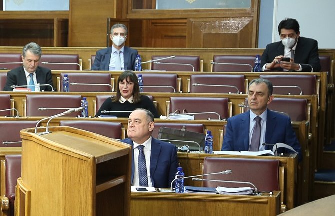 Miranović: U karantinima izolavano13 ljudi pozitivnih na koronavirus, to je 13 potencijalnih klastera