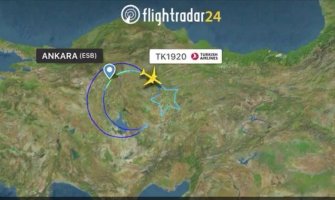 Avion Turkish Airlinesa specijalnim letom “nacrtao“ mjesec i zvijezdu