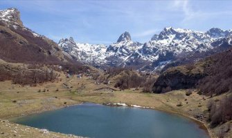 Prelijepo izletište pored ledničkog jezera 40 kilometara od Podgorice