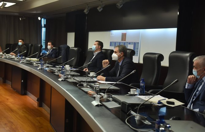 Većina mjera produžene do 18. maja i 1. juna, neke izmijenjene