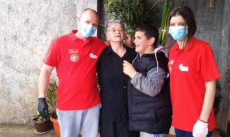 Donirano pet paketa pomoći za OSI