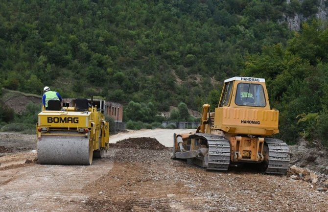 Više od četiri miliona eura uplaćeno avansno kompanijama koje rade na kapitalnim projektima uglavnom u Sjevernom regionu CG