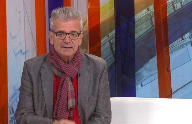 Šćekić: Niko ne smije da negira genocid, vanredni parlamentarni izbori neminovni