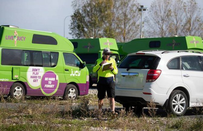 Novi Zeland: Ugledali otkljčane automobile i ukrali svih 97!