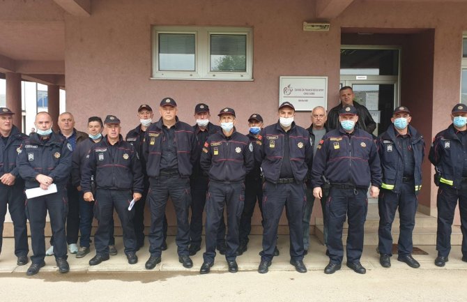 Pripadnici granične policije Rožaja i Plava dali krv(FOTO)