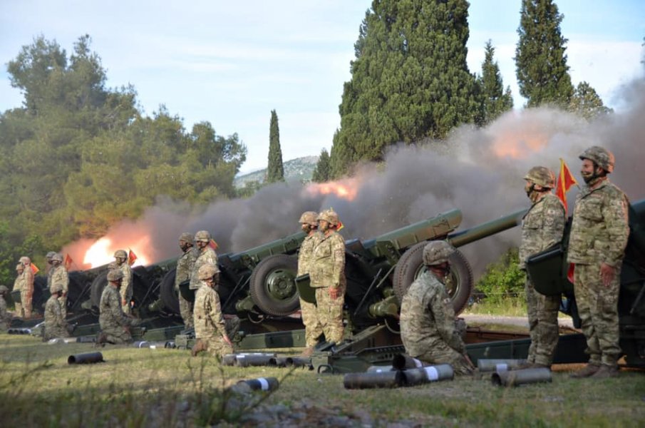 9718547327082431160764732016756993972240384n