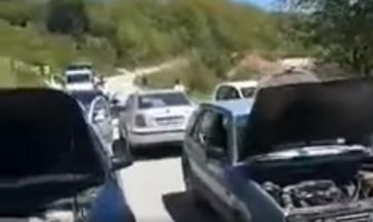 Nekoliko osoba uhapšeno na blokadi regionalnog puta Berane - Andrijevica