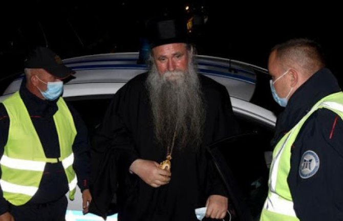 Njemačka agencija: Hapšenje vladike i sveštenika u Crnoj Gori