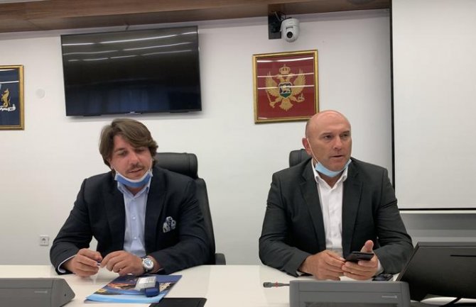 29.maja na sjednici parlamenta o smjeni Radovića i Carevića