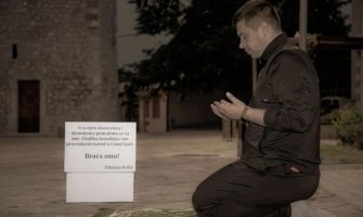 Kolić se pomolio za mir, Joanikija i sav pravoslavni narod, pozvao sve Muslimane da urade isto