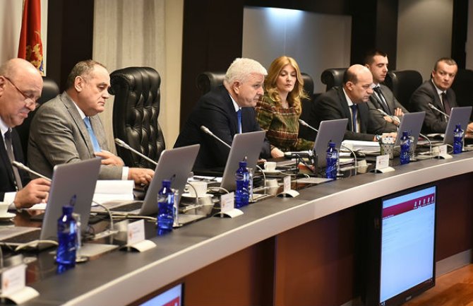 Marković ima najveću, a Šehović najmanju platu