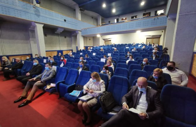 Usvojen set ekonomskih mjera: Oslobađanje plaćanja komunalne takse, plaćanja tezgi na pijaci...