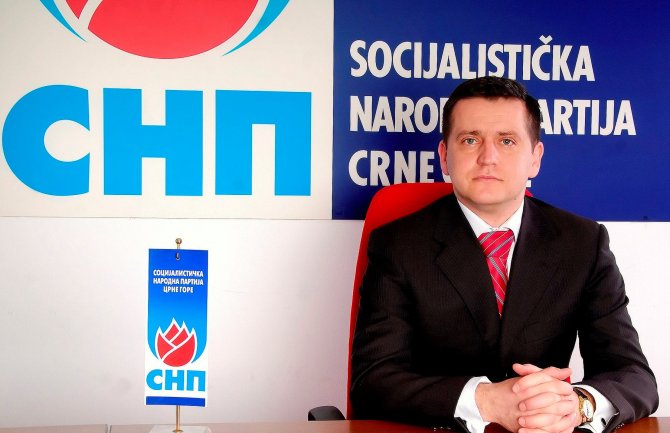 BP: SNP napustio današnje zasijedanje lokalnog parlamenta