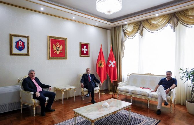 CEDIS ulaže 2,3 miliona u sistem za distribuciju električne energije na Cetinju