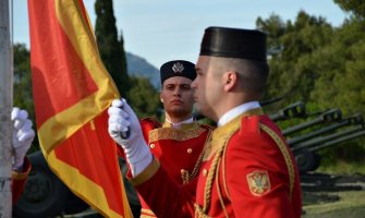 Vojska Crne Gore sjutra će izvršiti počasnu artiljerijsku paljbu povodom Dana nezavisnosti