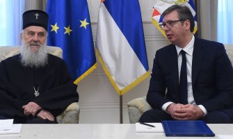 Irinej: Nikada u pravoslavlju ateista nije nastojao da stvori crkvu: Vučić: Posle ćemo imati stvaranje crkve na Kosovu, BIH, Hrvatskoj...