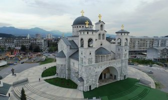 Mitropolija: Napad u Baru pokazuje da je bezbjednost episkopa i sveštenika u Crnoj Gori ozbiljno ugrožena