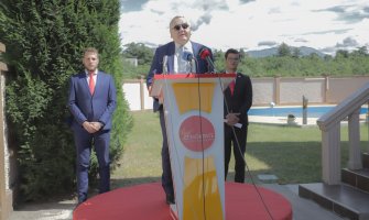 Demokrate pozvale Markovića da raspusti NKT, opoziciji ponudili sedam tačaka očuvanja demokratije