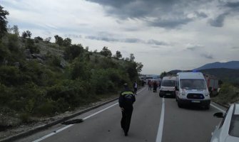 Ašanin: Povrijeđeni u udesu kod Bogetića stabilno, operisan muškarac