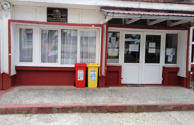 Parkovi Dinarida postavili kante za separatno odlaganje otpada u Plužinama