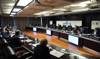 Vanlinijski saobraćaj sa državama sa stopom iznad  25 slučajeva na 100.000 stanovnika pod ovim uslovima, roditelji od ponedeljka na posao...