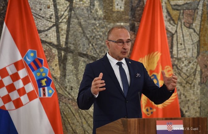 Realno da CG do kraja juna otvori poglavlje 8