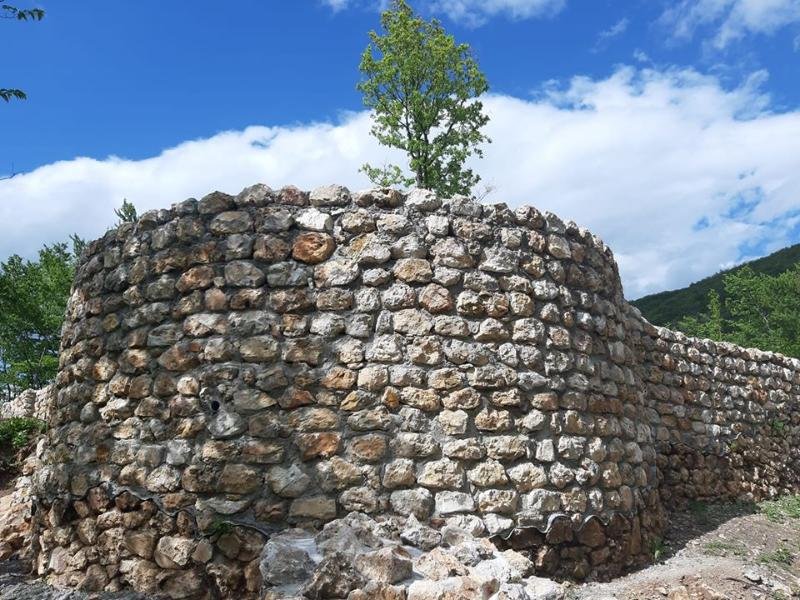 98072880101587515170538818340749677636878336o