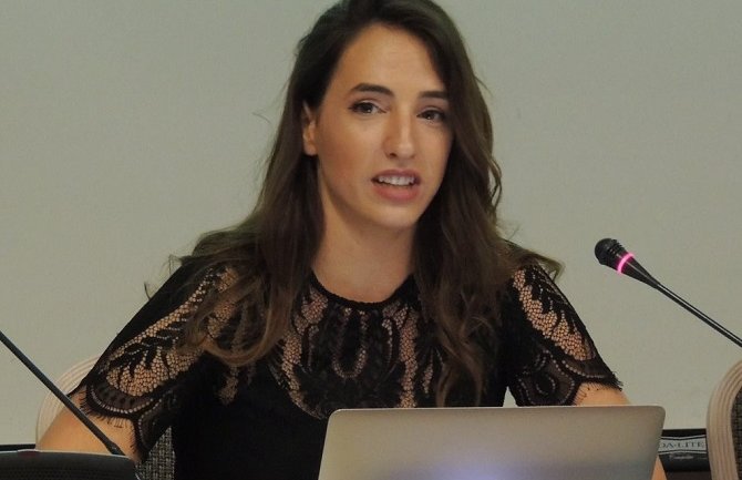 IA: 21 opština planira u izbornoj godini da zaposli 915 službenika; U planovima i isplata otpremnina pa popunjavanje istog radnog mjesta novim zaposlenim