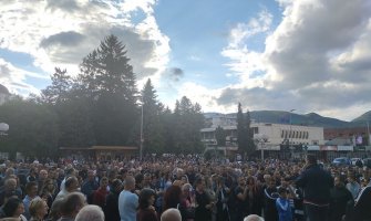 Skup u Beranama u znak protesta zbog dešavanja u BD, Šćekić: Lažu da vole CG oni koji hapse