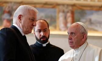 Papa Franjo ne planira ove godine da putuje u inostranstvo, ništa od posjete našoj zemlji