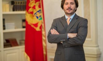 Divanović: Šaranović loš tenor iz hora SNP-ovih dječaka