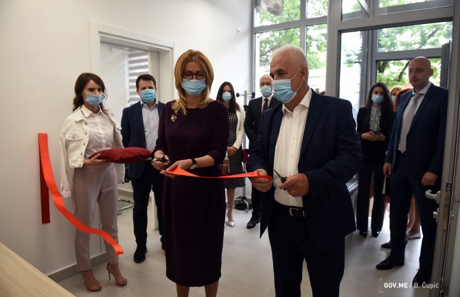 Pribilović i Bojadžić otvorili Centar za obuku lokalnih službenika u Zajednici opština CG