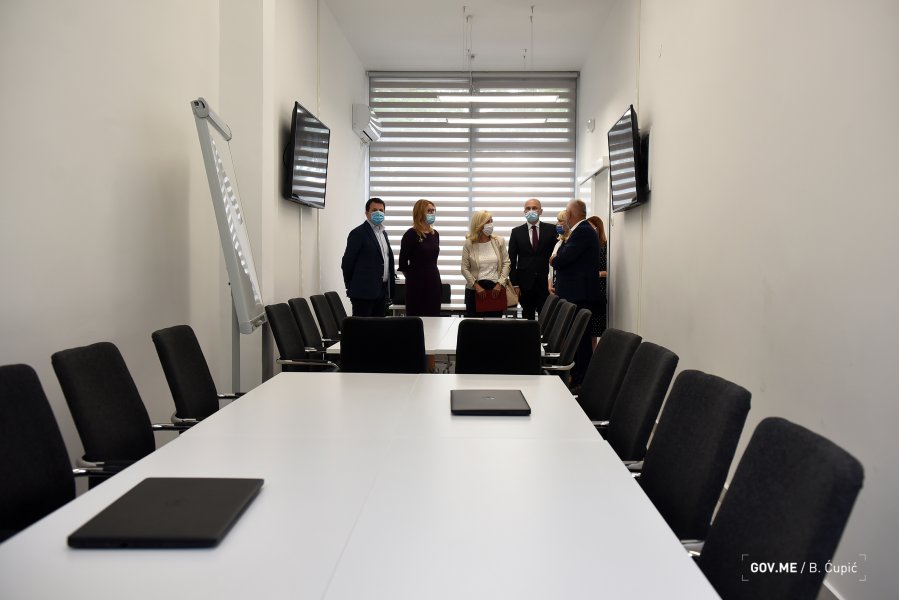 500325970668100c17591o