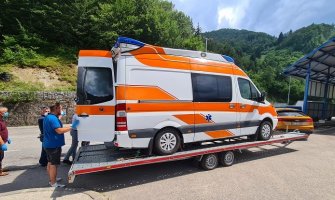 Rožajskom Domu zdravlja donirali ambulantna kola