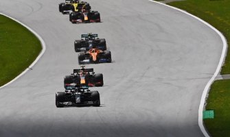 Hamilton dominirao u Austriji, sudar Leklera i Fetela