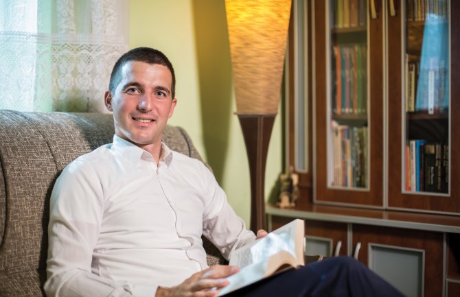 Bečić: Crna Gora se ni u najtežim danima nije kolebala oko toga šta su njene esencijalne vrijednosti