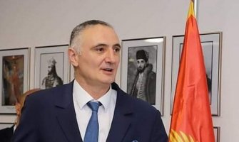 CG da hitno povuče ambasadora sa Kosova