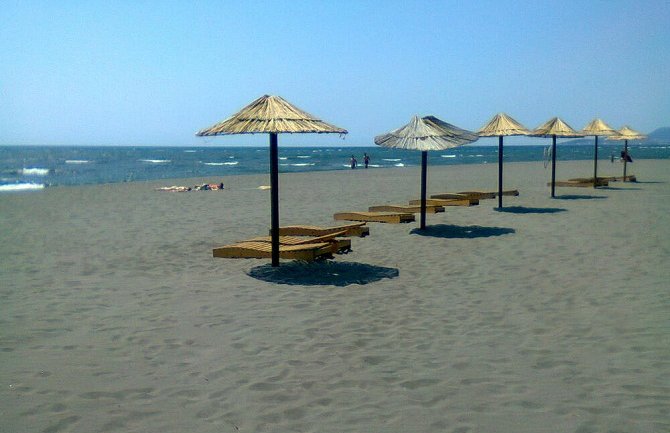 URA: Turističke privrednike osloboditi plaćanja naknada Morskom dobru i opštinama