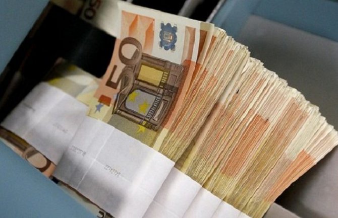 Dugovi se gomilaju od Finske do Grčke, članice EU prisiljene da žive na kredit