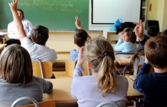 Prosvjetna zajednica: Djeca i nastavnici da se vrate u učionice