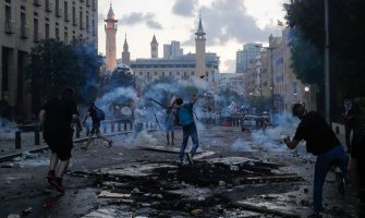Demonstracije u Libanu eskalirale, jedan policajac poginuo